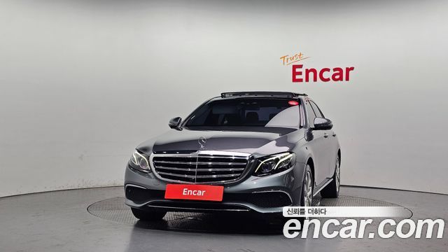 Mercedes-Benz E-Class W213 E300 Exclusive - фото 2