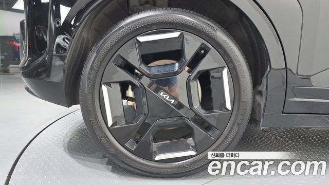 Kia EV3 Long Range 2WD GT Line - фото 4