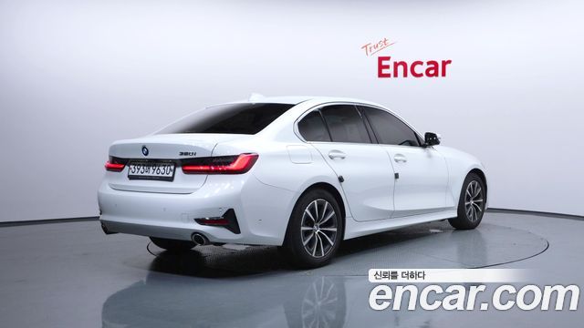 BMW 3-Series G20 320i - фото 1