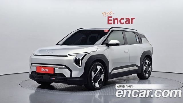 Kia EV3 Standard 2WD Earth - фото 0
