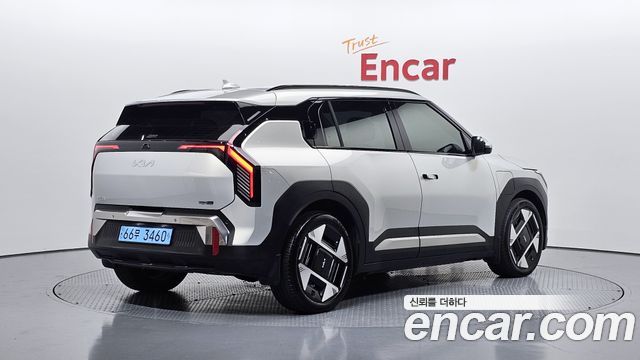 Kia EV3 Standard 2WD Earth - фото 1
