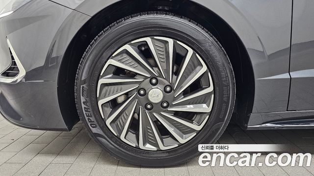 Hyundai Sonata DN8, гибрид Premium Family - фото 4