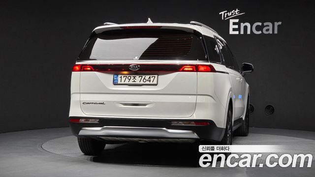 Kia Carnival 4-го поколения Gasoline 9-Seater Signature - фото 3