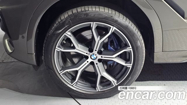 BMW X6 G06 xDrive40i M Sport - фото 4