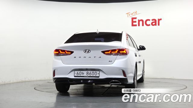 Hyundai Sonata 2.0 Smart Spicial - фото 3