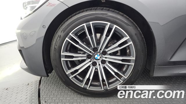 BMW 3-Series G20 320i M Sport - фото 4