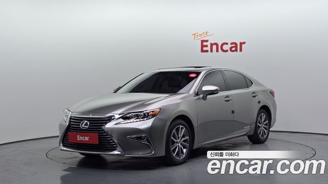 Lexus ES Supreme XV60 - фото 0
