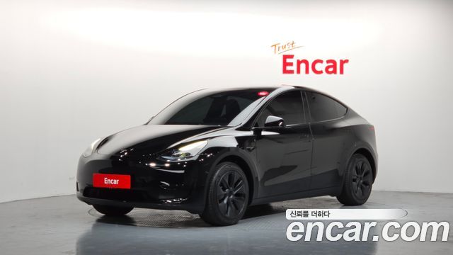 Tesla Model Y RWD - фото 0