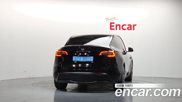Tesla Model Y RWD - фото 3