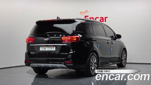 Kia Carnival Новый 7-Seater Limousine President - фото 1