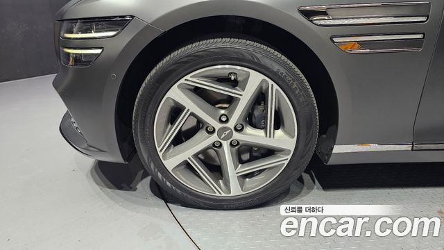 Genesis G80 RG3 Diesel 2.2 2WD - фото 4