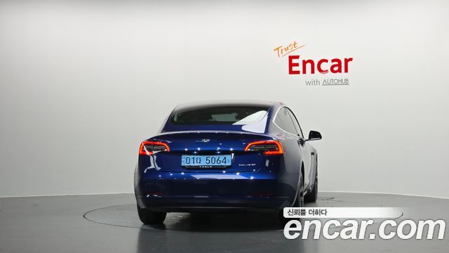 Tesla Model 3 Long Range AWD - фото 3