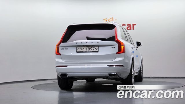 Volvo XC90 2-го поколения D5 Inscription - фото 3