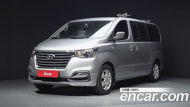 Hyundai Starex Новый Wagon 12-Seater Smart - фото 0