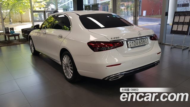 Mercedes-Benz E-Class W213 E250 Exclusive - фото 1