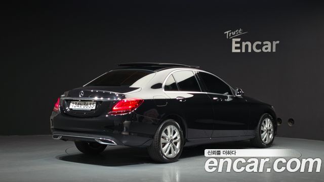 Mercedes-Benz C-Class W205 C200 Avantgarde - фото 1