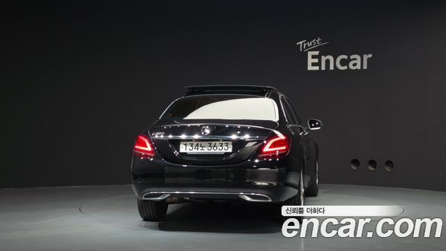 Mercedes-Benz C-Class W205 C200 Avantgarde - фото 3