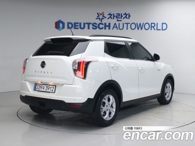 SsangYong Tivoli Gasoline 1.5 2WD V3 - фото 1