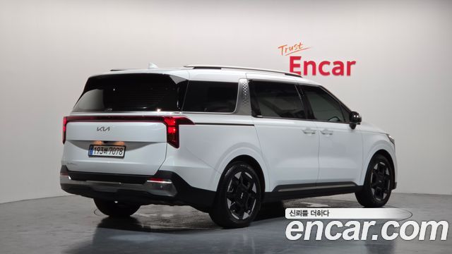Kia Carnival Новый 4-го поколения 7-Seater Signature - фото 1