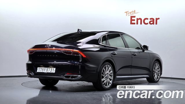 Hyundai Grandeur Новый IG 2.5 Calligraphy - фото 1