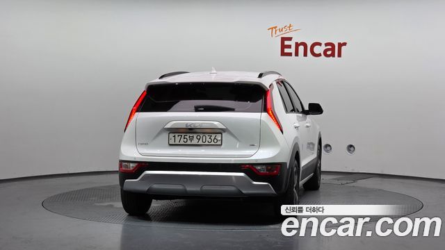 Kia Niro Совершенно новый Trendy - фото 3