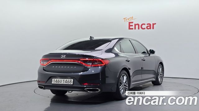 Hyundai Grandeur IG 3.0 LPi Modern Basic (Rental Car) - фото 1