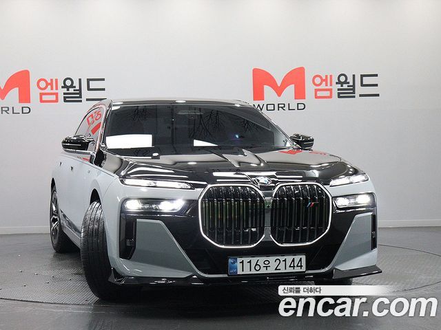 BMW 7-Series G70 740i sDrive M Sport - фото 2