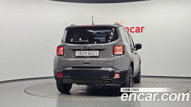 Jeep Renegade 2.4 Limited - фото 3