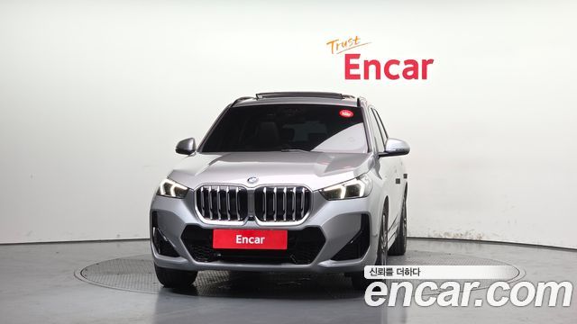 BMW X1 U11 xDrive 20i M Sport - фото 2