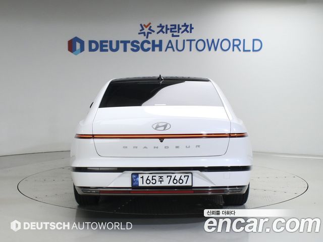 Hyundai Grandeur GN7, гибрид Calligraphy - фото 3