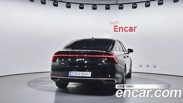 Kia K8 гибрид Noblesse - фото 3