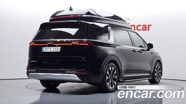 Kia Carnival 4-го поколения 9-Seater Signature - фото 1