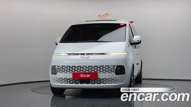 Hyundai Staria Tourer 11-Seater Modern - фото 2