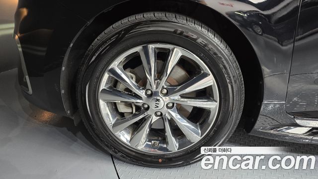 Kia Carnival Новый 9-Seater Prstige - фото 4