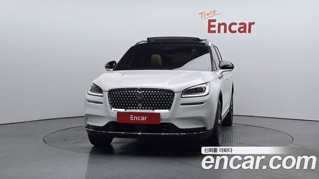 Lincoln Corsair 2.0 Reserve AWD - фото 2