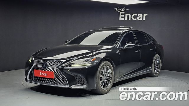 Lexus LS 5-го поколения 3.5 Platinum AWD - фото 0