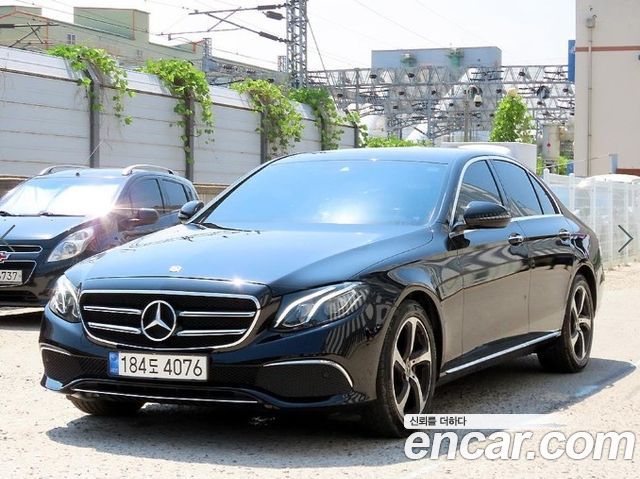 Mercedes-Benz E-Class W213 E250 Avantgarde - фото 1