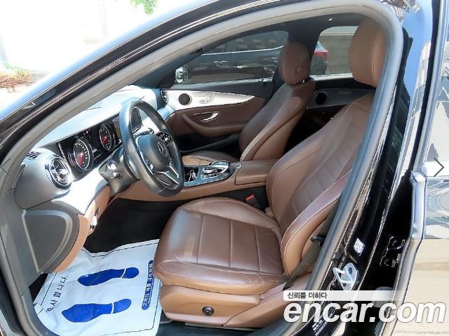 Mercedes-Benz E-Class W213 E250 Avantgarde - фото 4