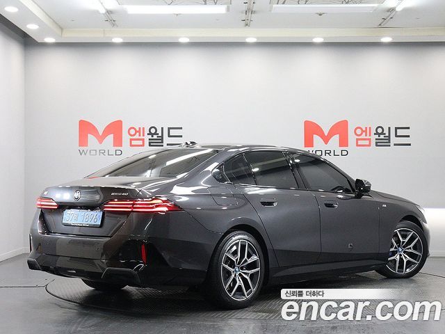 BMW i5 G60 eDrive 40 M Sport - фото 3