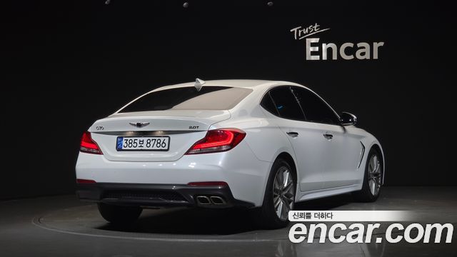 Genesis G70 2.0T Elite - фото 1