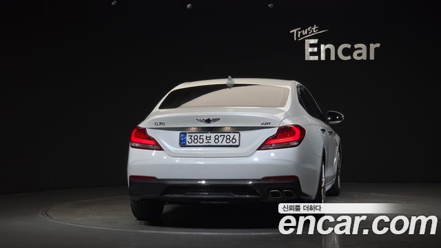 Genesis G70 2.0T Elite - фото 3