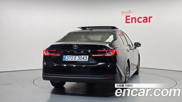Toyota Camry XV80 2.5 XLE Premium Hybrid - фото 3