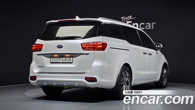 Kia Carnival Новый 9-Seater Noblesse - фото 1