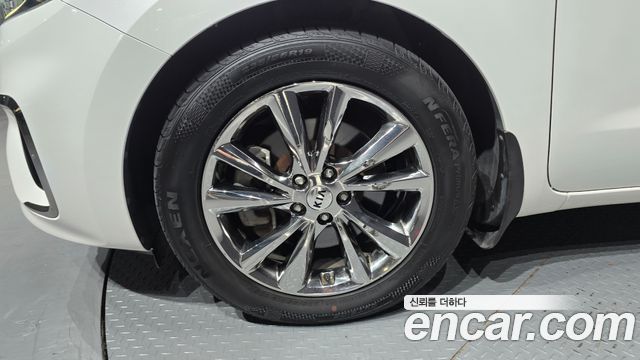 Kia Carnival Новый 9-Seater Noblesse - фото 4