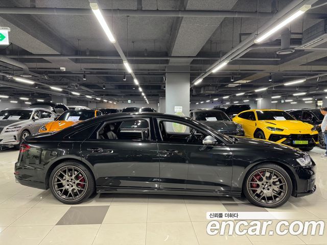 Audi S8 D5 4.0 TFSI Quattro LWB - фото 1