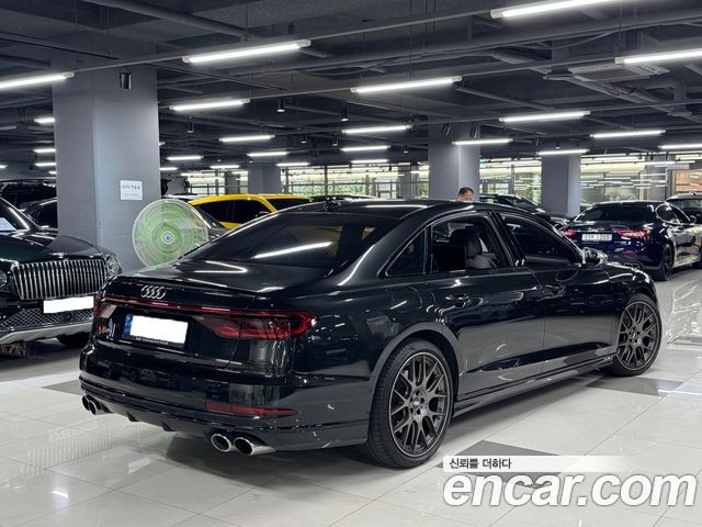 Audi S8 D5 4.0 TFSI Quattro LWB - фото 2