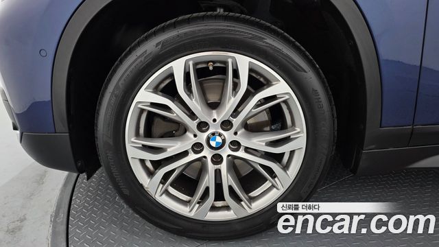 BMW X1 F48 xDrive 20d Joy - фото 4