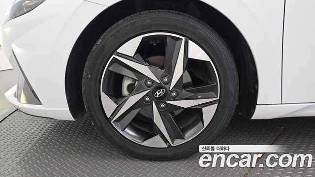 Hyundai Avante CN7 1.6 Inspiration - фото 4