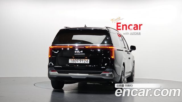 Kia Carnival Новый 4-го поколения HEV 9seater Signature - фото 3