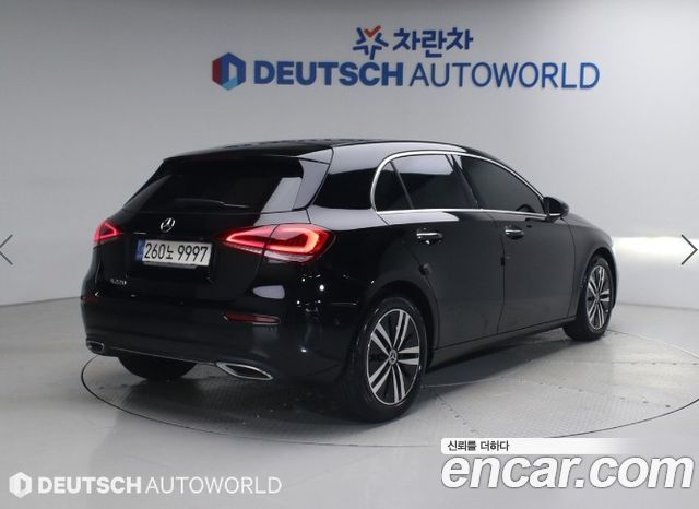 Mercedes-Benz A-Class W177 A220 Hatchback - фото 1